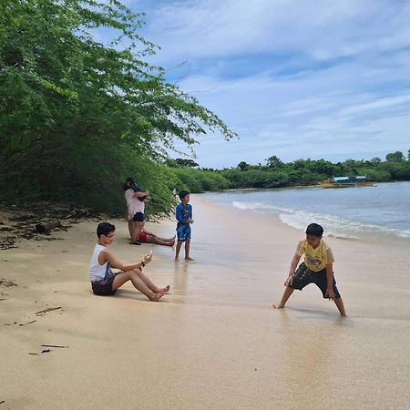 Calatagan'S Bahay Kubo - With Beach Access Batangas Екстер'єр фото